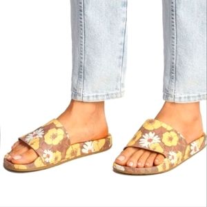 Coach Udele Sig Floral Slides